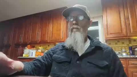 Snapshot of craven_moreass chatting on 05.10.26 Dick Fitswell online show from 05.10.26