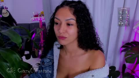 Snapshot of crazy01fantasy chatting on 12.16.24 Laura online show from 12.16.24