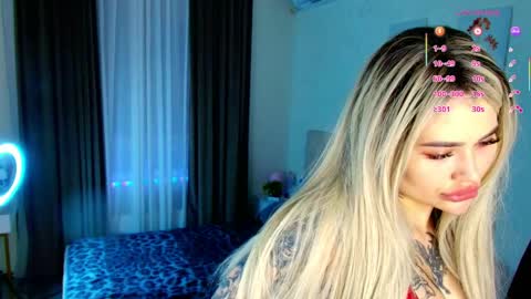 Snapshot of crazy__berry chatting on 04.09.26 Eva online show from 04.09.26
