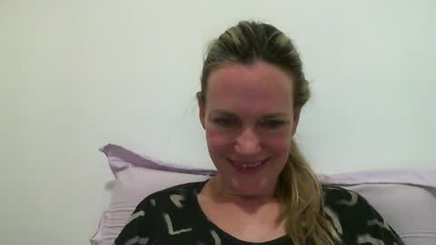 Anny online show from 02.18.25