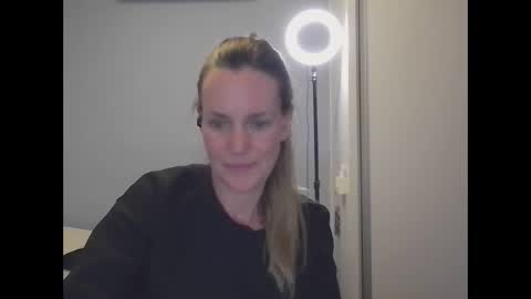 Anny online show from 11.13.25