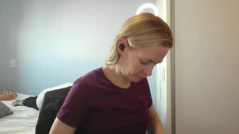 Anny online show from 04.06.26