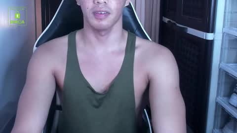 Snapshot of crazyasiancum chatting on 01.30.25 Zion online show from 01.30.25