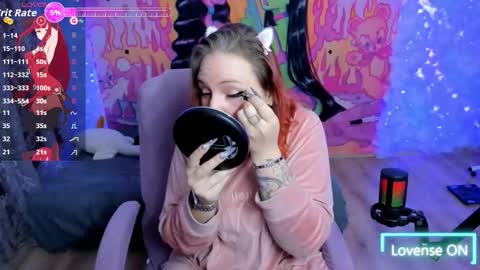 Snapshot of crazybubblegum chatting on 11.02.25 Sam online show from 11.02.25