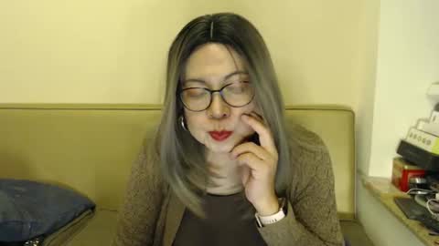 Snapshot of crazychika chatting on 02.12.25 Kelly online show from 02.12.25