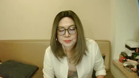 Snapshot of crazychika chatting on 03.05.25 Kelly online show from 03.05.25