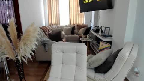 LAURA online show from 06.10.26