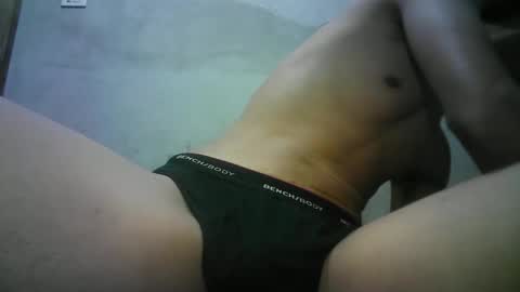 Snapshot of crazyguy870066 chatting on 04.08.26 crazyguy870066 online show from 04.08.26