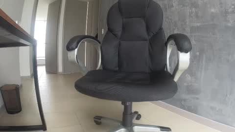 Snapshot of crazylive5 chatting on 02.21.25 crazylive5 online show from 02.21.25