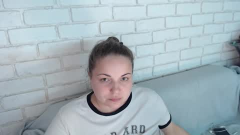 Crazyy Girl  online show from 11.02.25