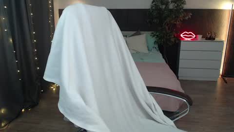 Crazyy Girl  online show from 07.08.26