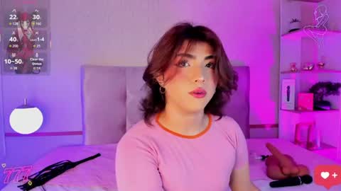Snapshot of creamy_angelo chatting on 07.19.26 creamy_angelo online show from 07.19.26
