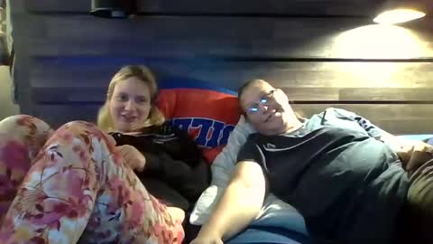 Snapshot of creamymadona chatting on 09.25.25 Heather online show from 09.25.25