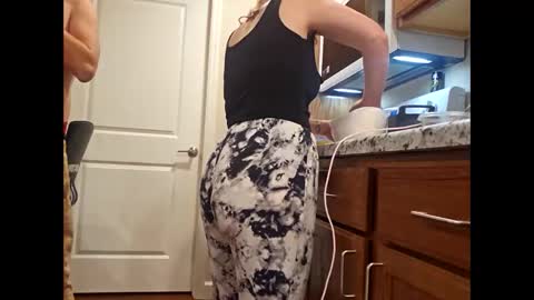 creamymilf11 online show from 12.02.25