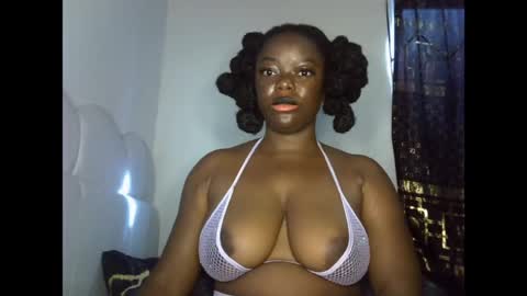 Snapshot of creamypussyxx chatting on 06.04.26 creamypussyxx online show from 06.04.26