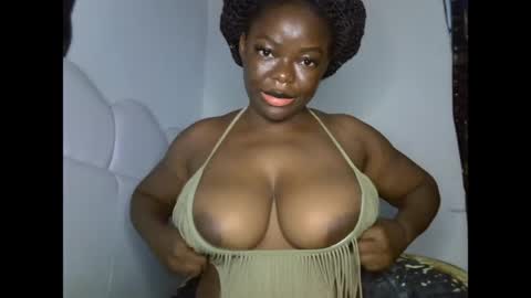 Snapshot of creamypussyxx chatting on 06.05.26 creamypussyxx online show from 06.05.26