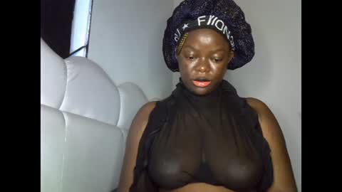 Snapshot of creamypussyxx chatting on 06.14.26 creamypussyxx online show from 06.14.26