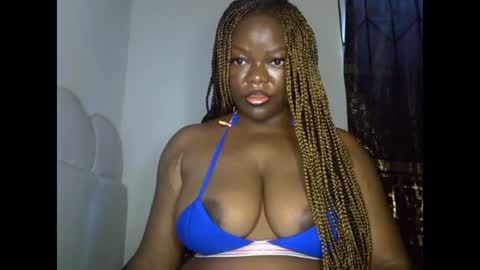 Snapshot of creamypussyxx chatting on 06.15.26 creamypussyxx online show from 06.15.26