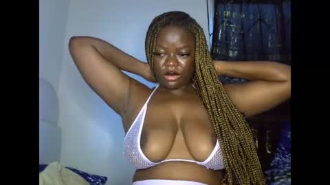 Snapshot of creamypussyxx chatting on 06.17.26 creamypussyxx online show from 06.17.26