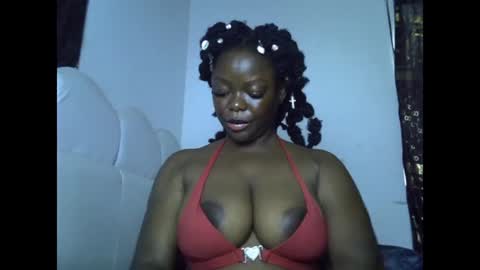 Snapshot of creamypussyxx chatting on 07.21.26 creamypussyxx online show from 07.21.26
