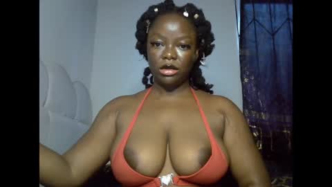 Snapshot of creamypussyxx chatting on 07.22.26 creamypussyxx online show from 07.22.26