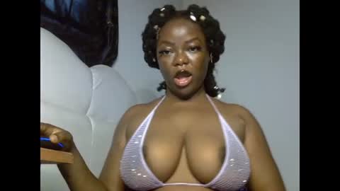 Snapshot of creamypussyxx chatting on 07.26.26 creamypussyxx online show from 07.26.26