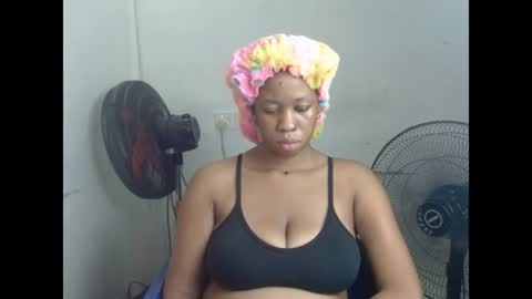 Snapshot of creamyxpussyx chatting on 07.04.26 creamyxpussyx online show from 07.04.26