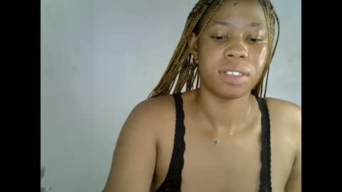 Snapshot of creamyxpussyx chatting on 07.28.26 creamyxpussyx online show from 07.28.26