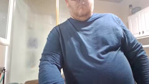 Snapshot of creeeping_death chatting on 02.12.25 The hopeless romantic online show from 02.12.25