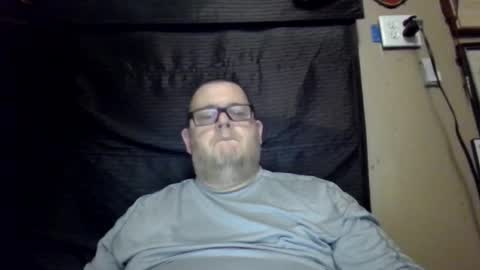 Snapshot of creeeping_death chatting on 02.27.25 The hopeless romantic online show from 02.27.25