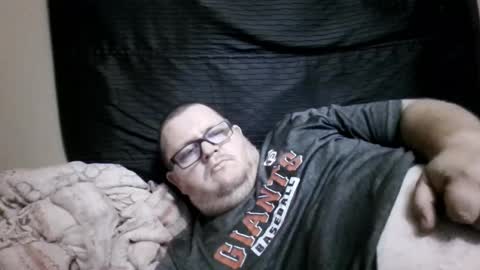 Snapshot of creeeping_death chatting on 03.03.25 The hopeless romantic online show from 03.03.25