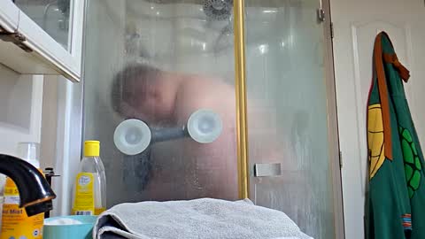 Snapshot of creeeping_death chatting on 09.28.25 The hopeless romantic online show from 09.28.25