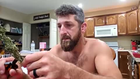 Snapshot of creeksidecouple chatting on 10.01.25 Creeksidecouple online show from 10.01.25