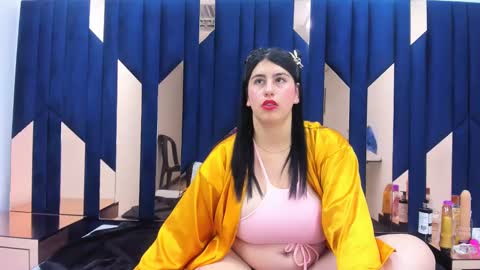 Snapshot of criistaal__ chatting on 12.27.24 Criistaal online show from 12.27.24