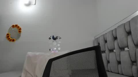 criistal_0 online show from 06.11.26