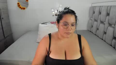 criistal_0 online show from 06.14.26