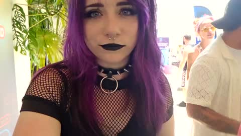 Crimson Kitten online show from 05.13.26