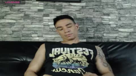 Snapshot of cris_angel01 chatting on 12.25.24 Cris online show from 12.25.24