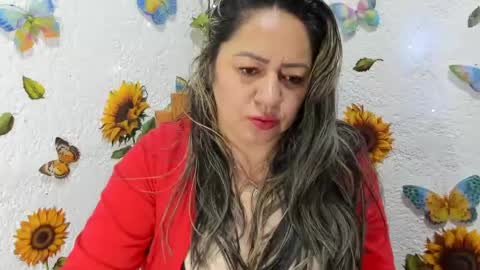 Snapshot of cris_spicy chatting on 07.25.26 cris online show from 07.25.26