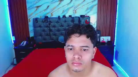 CRISANDMERY online show from 03.31.26