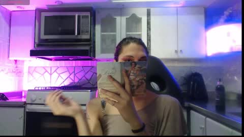 Snapshot of crisozzz chatting on 05.14.26 Cristina Onazis online show from 05.14.26