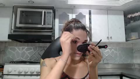 Snapshot of crisozzz chatting on 05.24.26 Cristina Onazis online show from 05.24.26