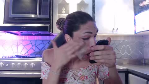 Snapshot of crisozzz chatting on 05.25.26 Cristina Onazis online show from 05.25.26