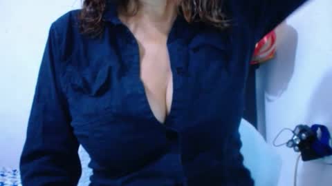 Snapshot of cristal_collins1 chatting on 02.20.25 cristal_collins1 online show from 02.20.25