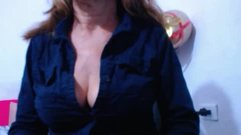 Snapshot of cristal_collins1 chatting on 02.20.25 cristal_collins1 online show from 02.20.25