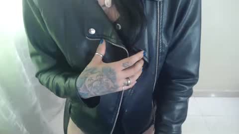 Snapshot of cristal_jayan chatting on 03.04.26 HI online show from 03.04.26