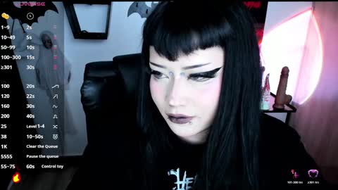 Cris online show from 11.22.25