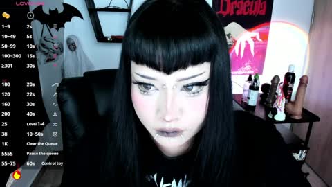 Snapshot of cristal_kosh chatting on 03.30.26 Cris online show from 03.30.26
