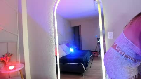 cristalbm_ online show from 04.15.26