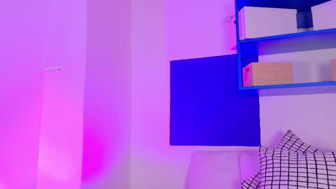 Nicole  Connection time 220pm-910pmCol online show from 02.14.26